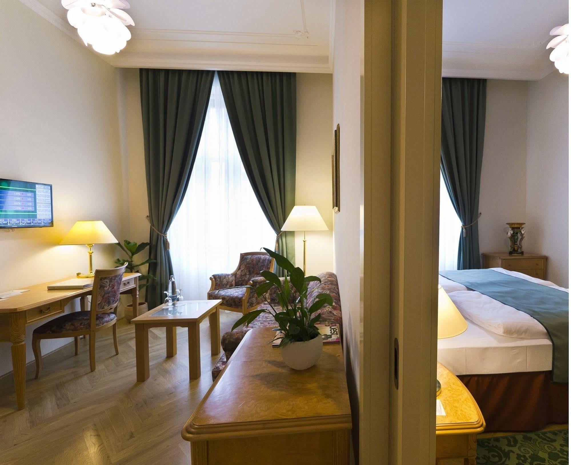 Grandhotel Ambassador Narodni Dum Karlovy Vary Eksteriør bilde